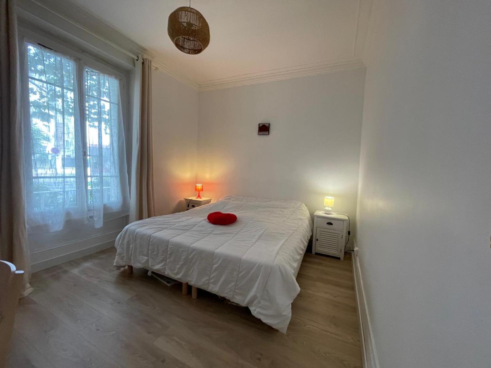 Boulogne 3 Pieces Avec Terrasse Appartement Buitenkant foto